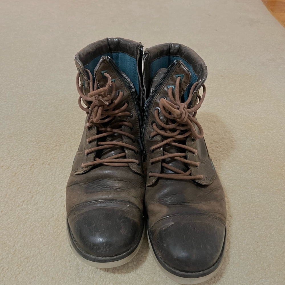 Teva boots